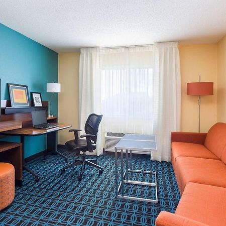Fairfield Inn & Suites Grand Rapids Exterior photo