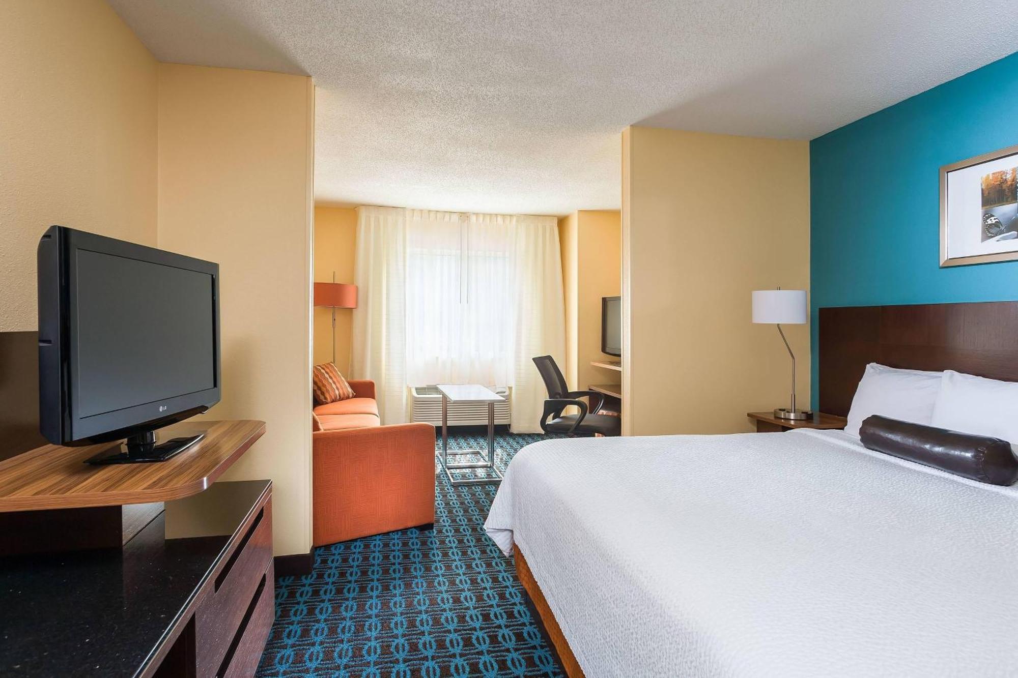 Fairfield Inn & Suites Grand Rapids Exterior photo